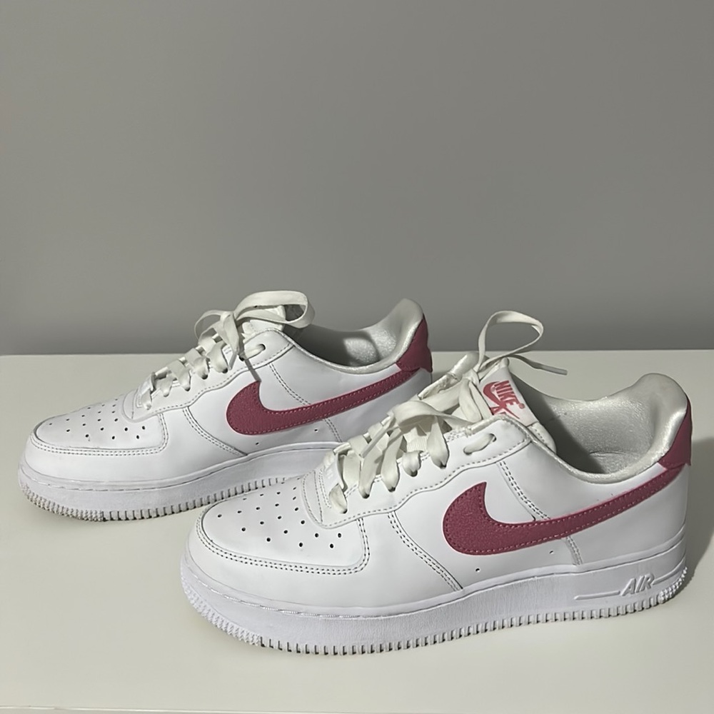 Nike Women’s Air Force 1’s 07 in Desert Berry